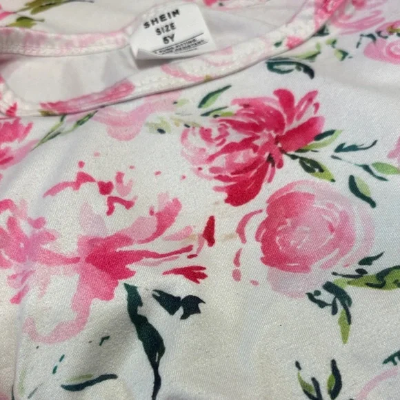 Lot of floral and Star Print Kids Pajamas Set - Picture 5 of 7